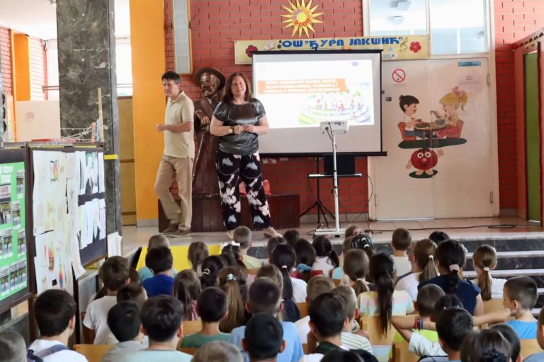 Fotografija: Srpska Crnja: Predavanje za osnovce i srednjoškolce o opasnosti od bolesti zavisnosti