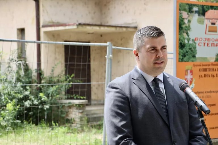 Fotografija: Počeli radovi na manifestacijskom platou u Vojvodi Stepi