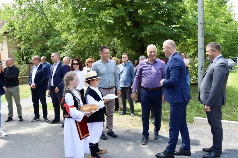 Fotografija 4 od 7: Počeli radovi na manifestacijskom platou u Vojvodi Stepi